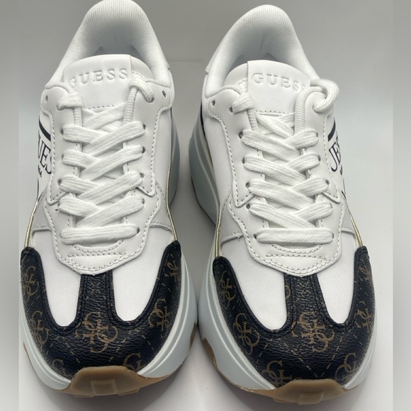 GUESS Calebb Sneakers Platform NWOT Box Size 5.5 - Picture 2 of 6